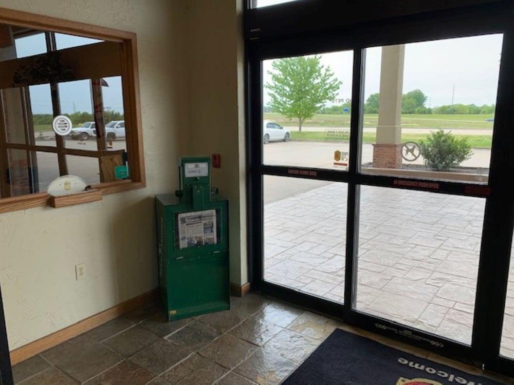 فندق سوبر 8 باي ويندام بيريفيل Perryville المظهر الخارجي الصورة