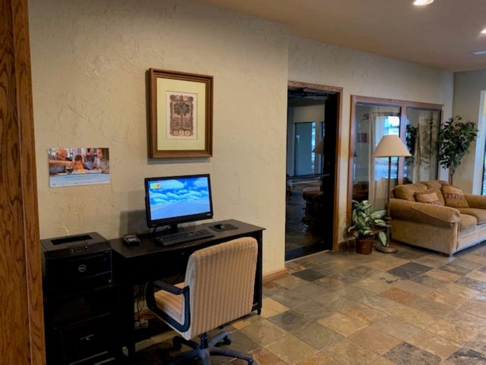 فندق سوبر 8 باي ويندام بيريفيل Perryville المظهر الخارجي الصورة